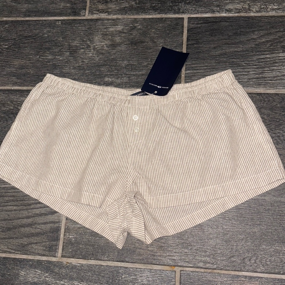 Brandy Melville Kera Shorty Boxer Shorts Tan & White Pin Stripes 2 Buttons NEW! - Picture 2 of 4